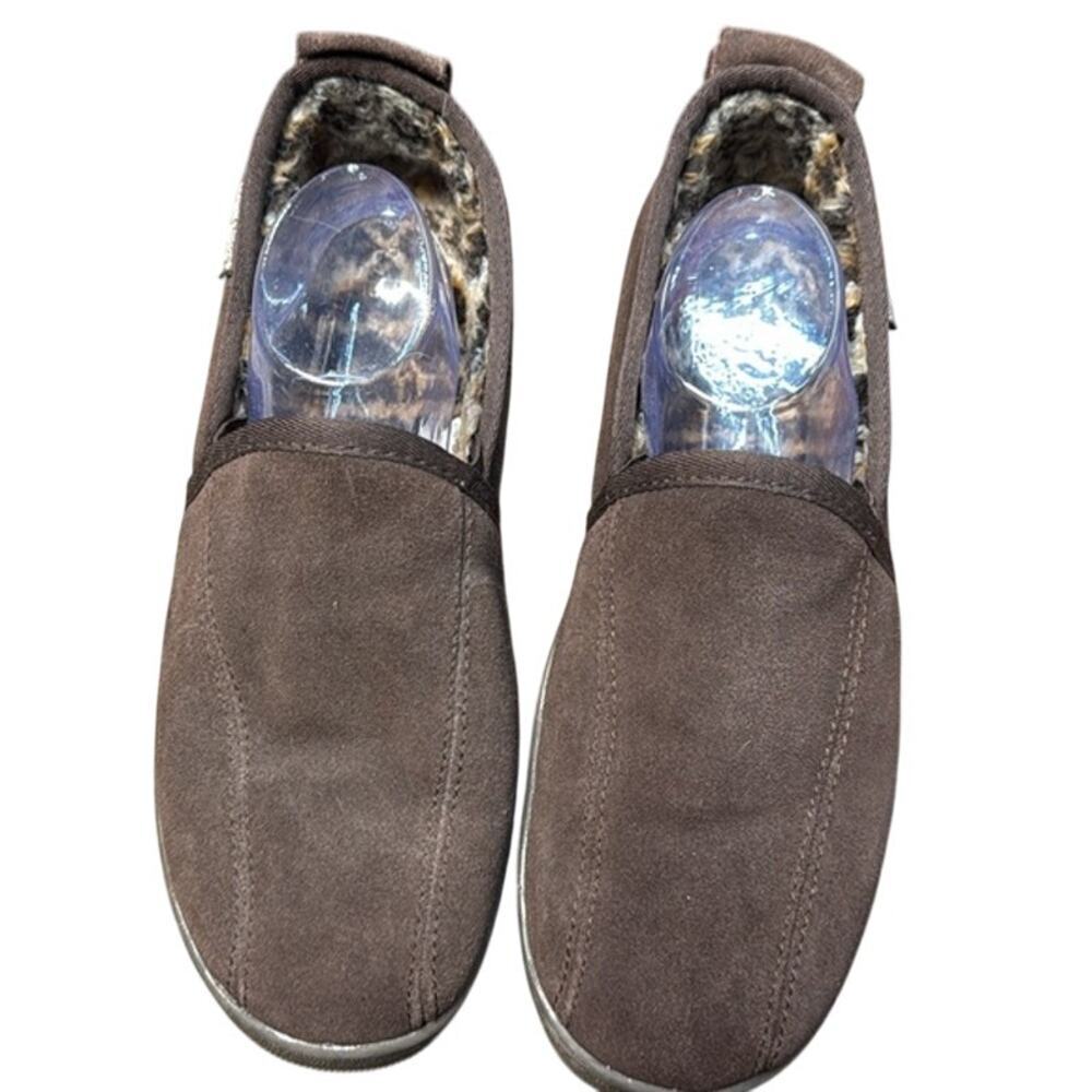 Men's Brown Muk Luks Suede Slip-On Slippers Size 11